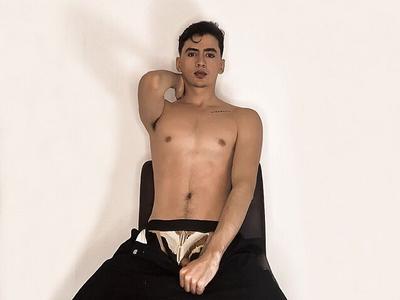 Aaron_Tate2