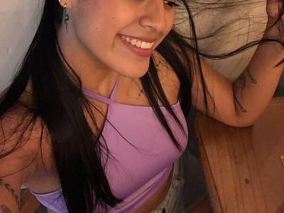 Abril_Sterling