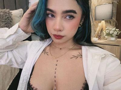 Alexaa_Stonne