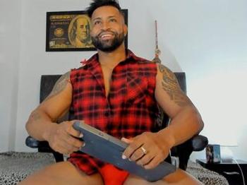 Blade_Strong
