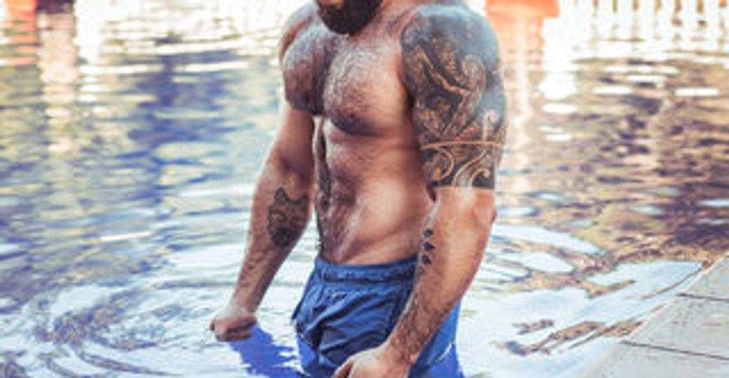 Brad_Leon