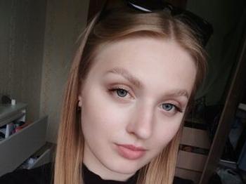 Gabriella_Chenault
