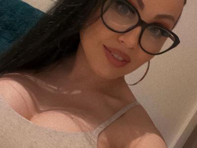 HotAnne30