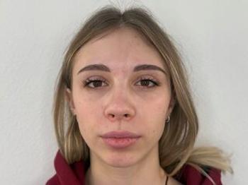 Lynette_Asrari