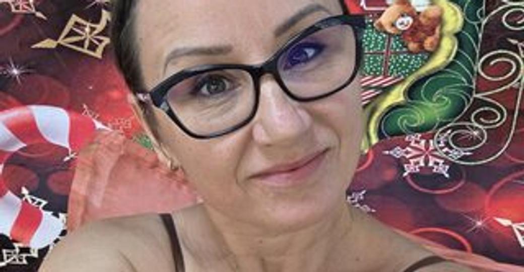 Mature_Nicolle