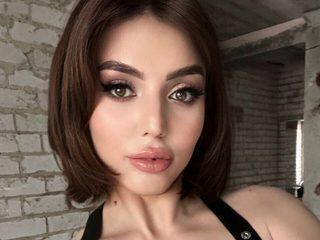 Naomi_Bea