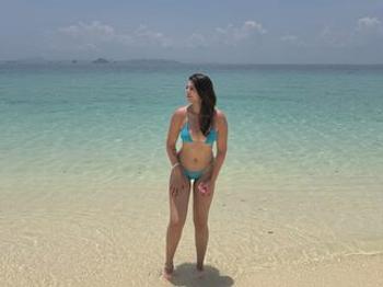 Naomi_Bea