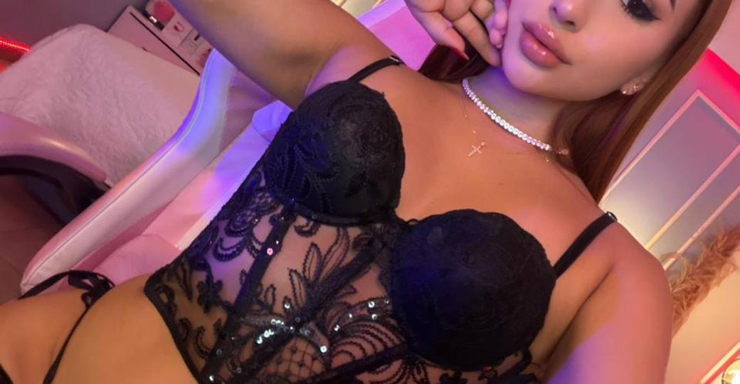 NicoleAdams_