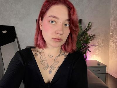 Nikki_Gringer1