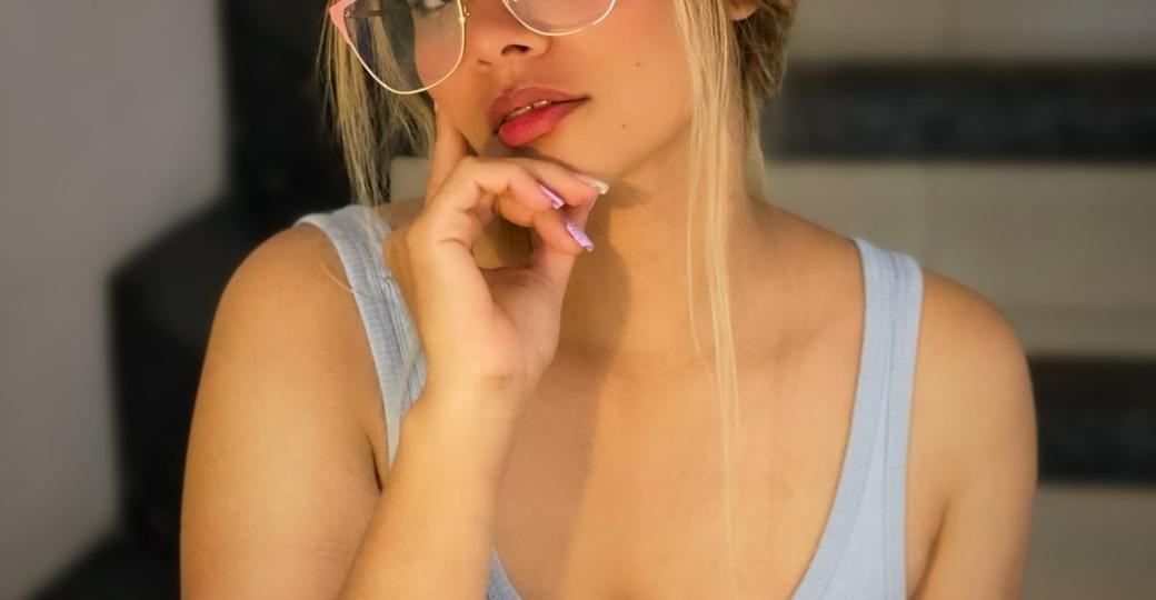 Olivia_Fox69