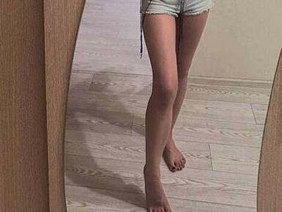 Sophia_Corney