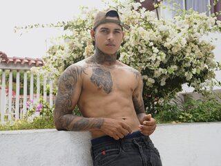 Tyler_Belll