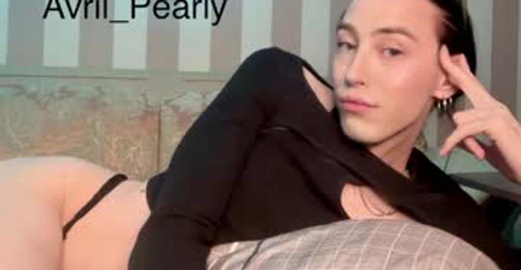 avril_pearly_1