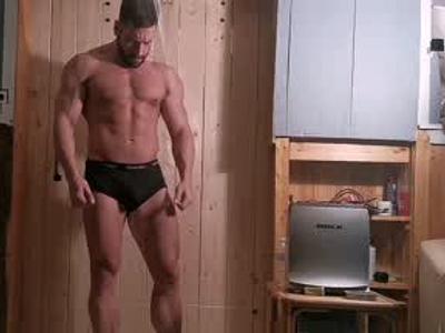 pizza_biceps