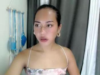 shira_cutttiebigcock